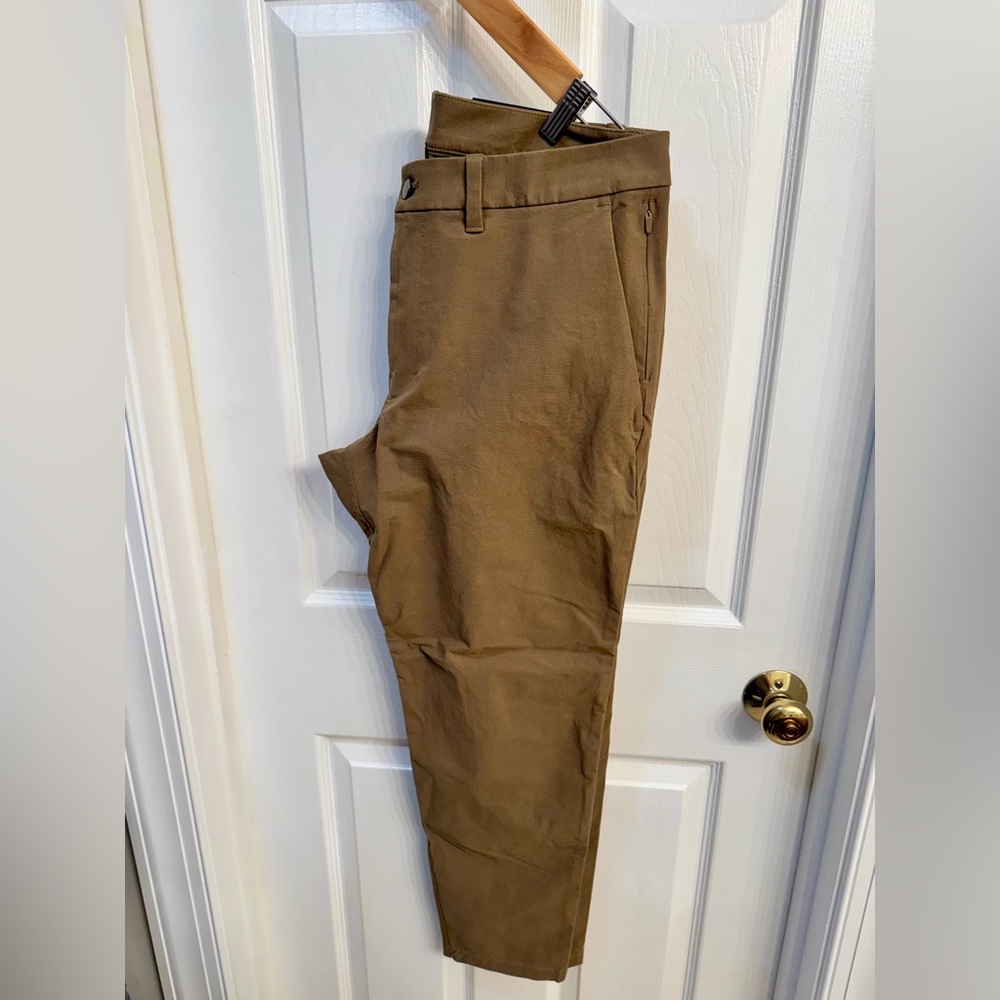 Lululemon Men’s Slim Fit VersaTwill Trouser - Picture 6 of 7